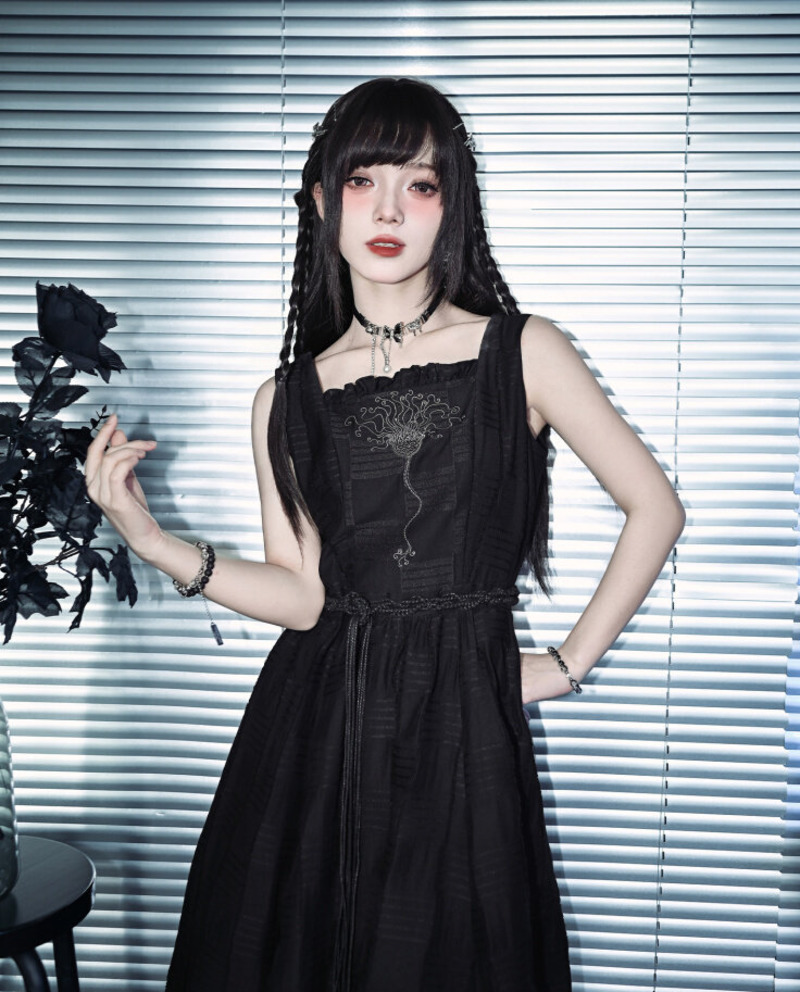 Embroidery Skirt - Новое черное двухслойное платье с вышивкой