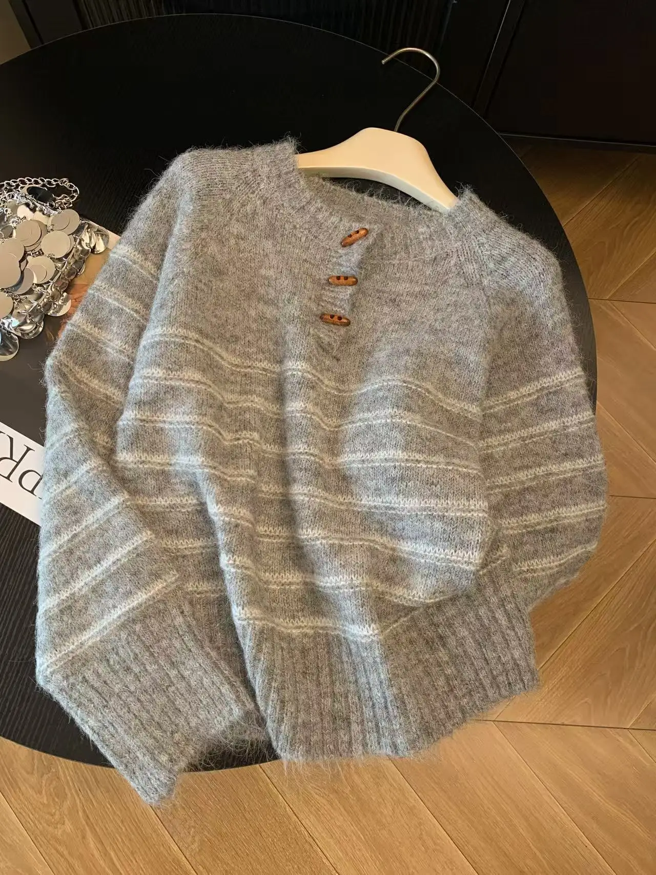 Женский полосатый свитер из ше – обзор и цена Embroidery Shirt