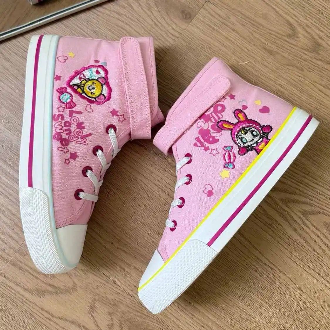 Новые весенне-осенние универса – обзор и цена Embroidery Canvas